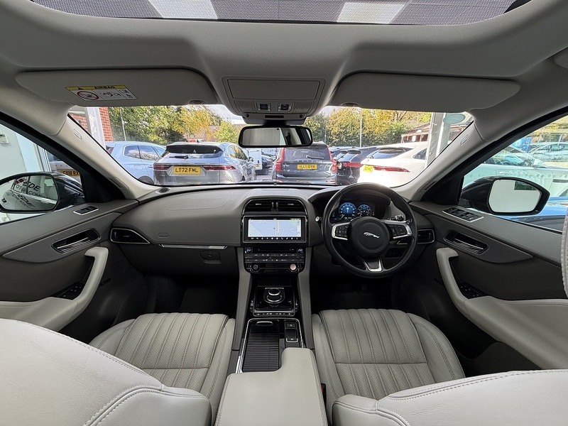 Used Jaguar F-Pace 2017 for sale - 76553612: Photo 15