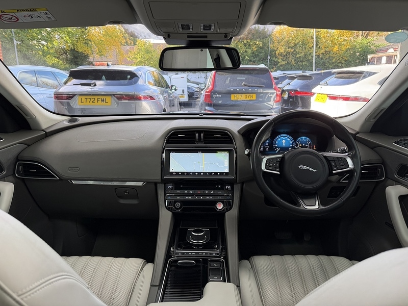 Used Jaguar F-Pace 2017 for sale - 76553612: Photo 17