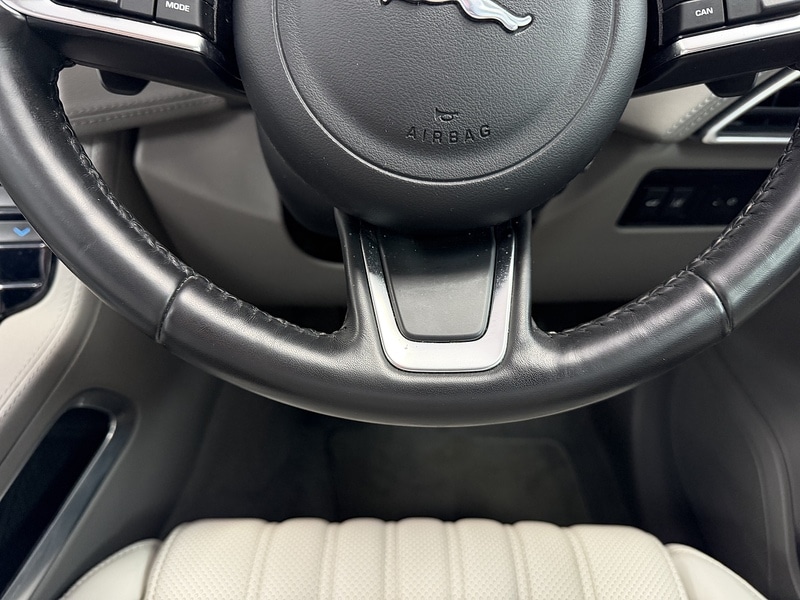 Used Jaguar F-Pace 2017 for sale - 76553612: Photo 24