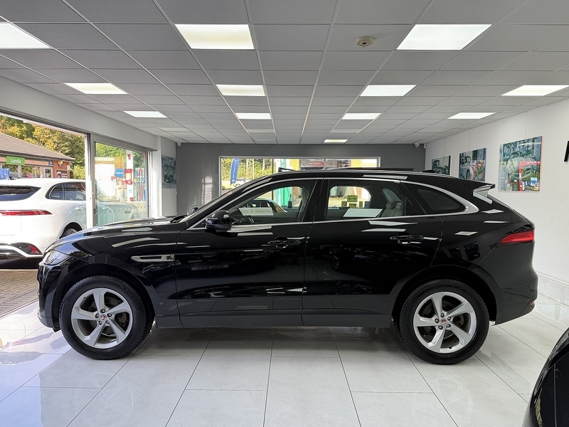 Used Jaguar F-Pace 2017 for sale - 76553612: Photo 4