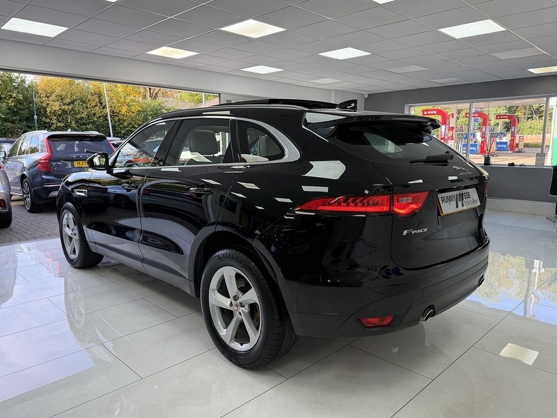 Used Jaguar F-Pace 2017 for sale - 76553612: Photo 5