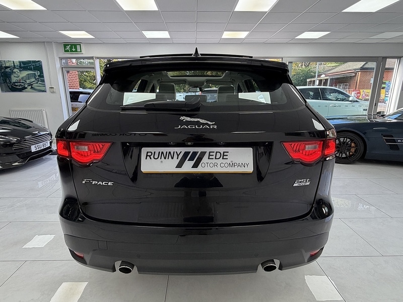 Used Jaguar F-Pace 2017 for sale - 76553612: Photo 6