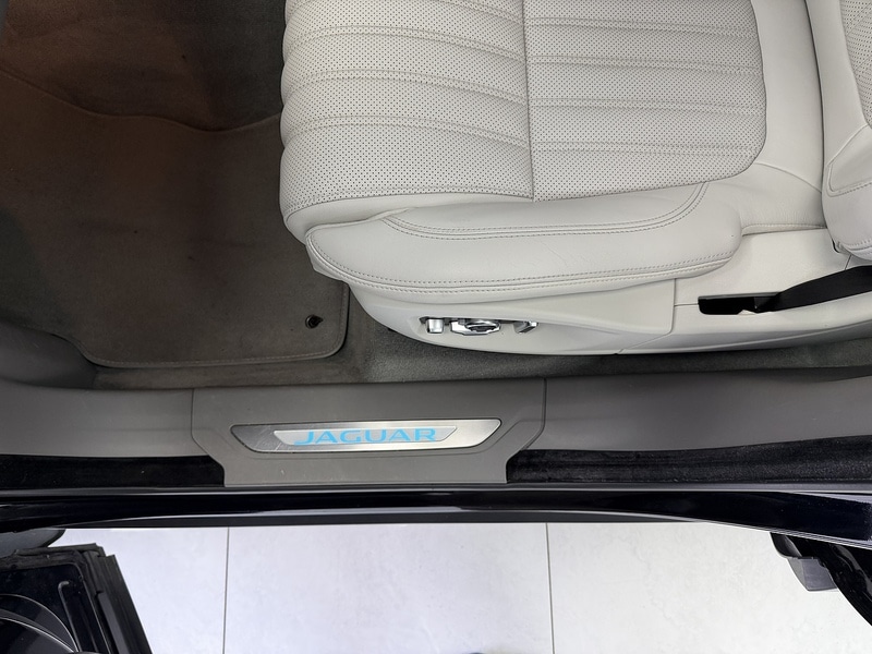 Used Jaguar F-Pace 2017 for sale - 76553612: Photo 66