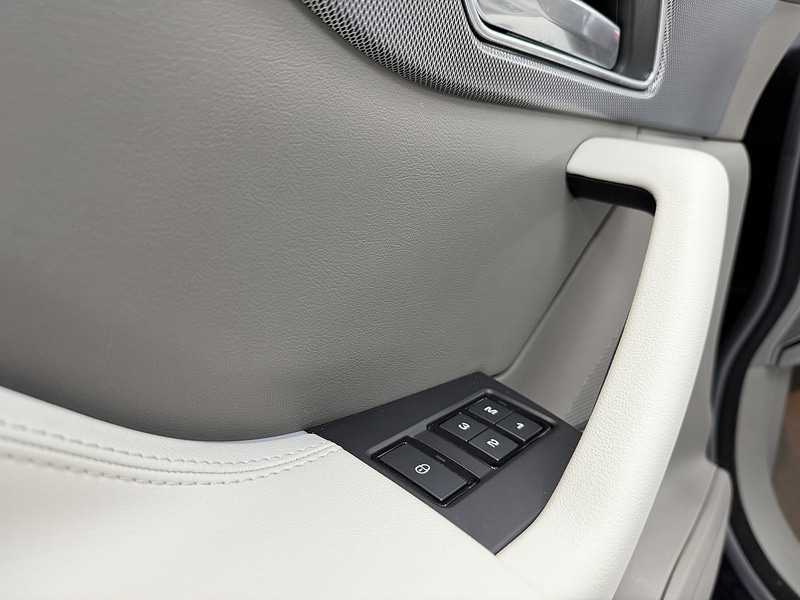 Used Jaguar F-Pace 2017 for sale - 76553612: Photo 70