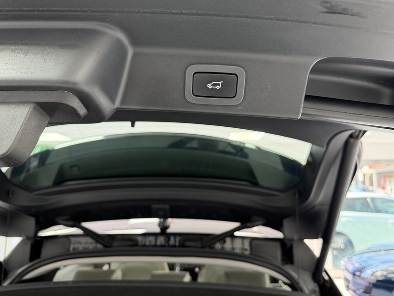 Used Jaguar F-Pace 2017 for sale - 76553612: Photo 72