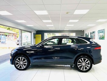Used Jaguar F-Pace 2017 for sale - 75604715: Photo