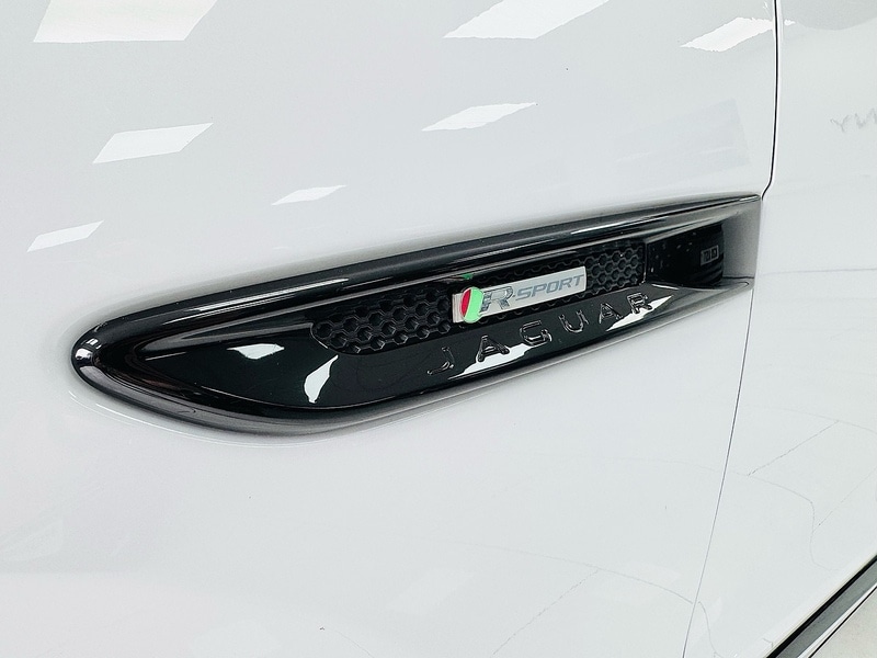 Used Jaguar F-Pace 2017 for sale - 76663659: Photo 14