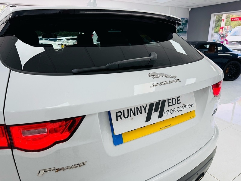 Used Jaguar F-Pace 2017 for sale - 76663659: Photo 16