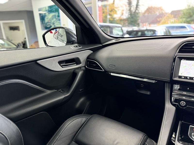 Used Jaguar F-Pace 2017 for sale - 76663659: Photo 21