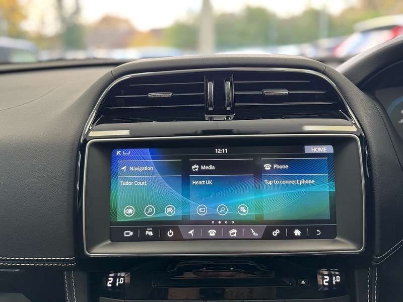 Used Jaguar F-Pace 2017 for sale - 76663659: Photo 30