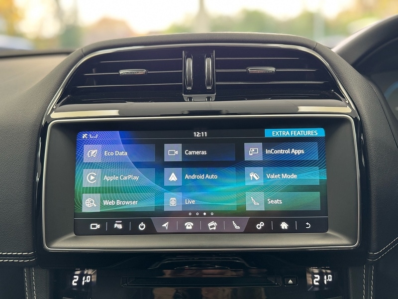 Used Jaguar F-Pace 2017 for sale - 76663659: Photo 32