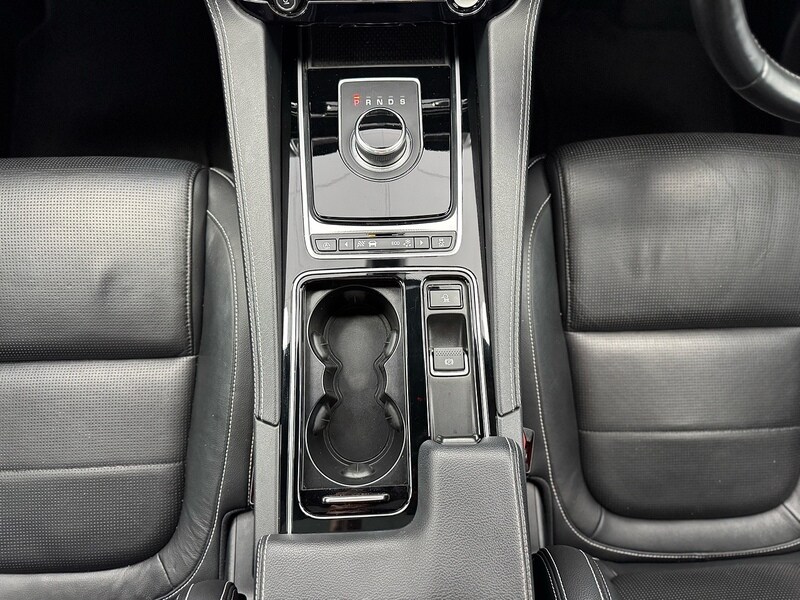 Used Jaguar F-Pace 2017 for sale - 76663659: Photo 41