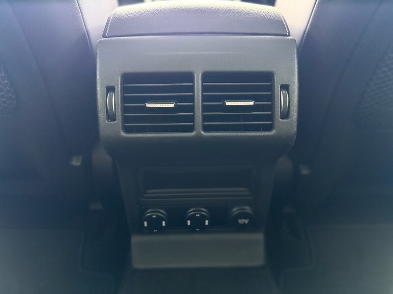 Used Jaguar F-Pace 2017 for sale - 76663659: Photo 46