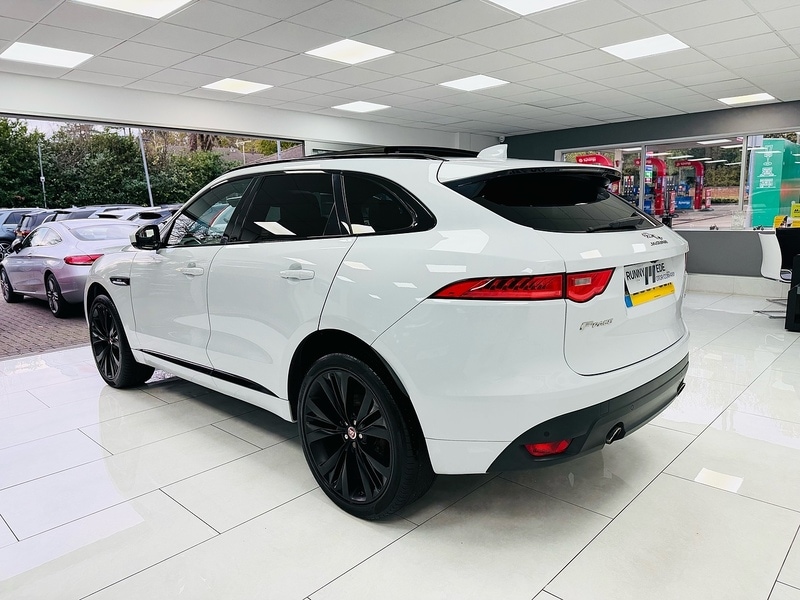 Used Jaguar F-Pace 2017 for sale - 76663659: Photo 5