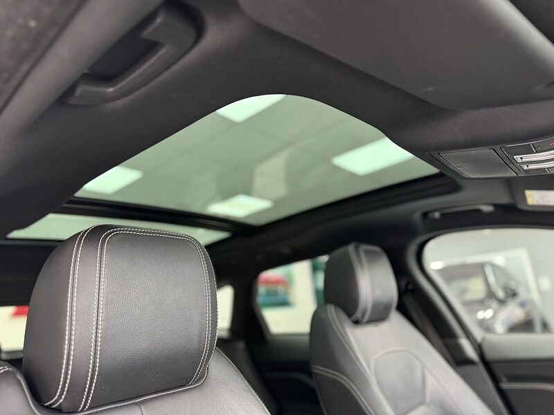 Used Jaguar F-Pace 2017 for sale - 76663659: Photo 56