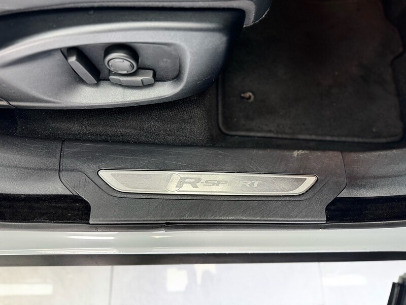 Used Jaguar F-Pace 2017 for sale - 76663659: Photo 58