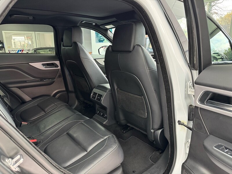 Used Jaguar F-Pace 2017 for sale - 76663659: Photo 62