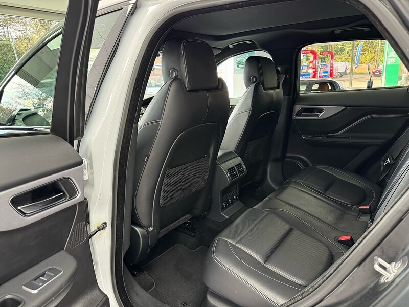 Used Jaguar F-Pace 2017 for sale - 76663659: Photo 68