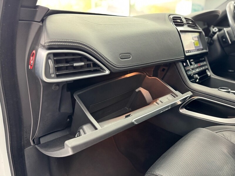 Used Jaguar F-Pace 2017 for sale - 76663659: Photo 75