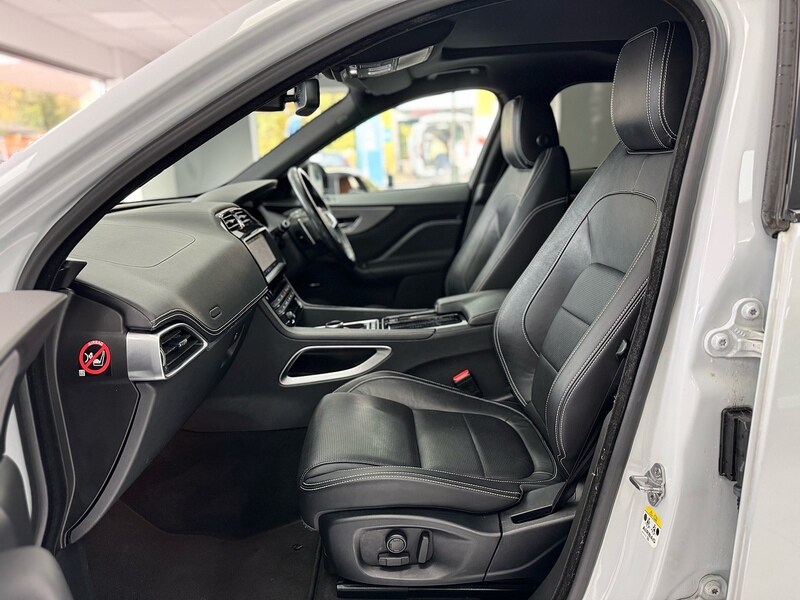 Used Jaguar F-Pace 2017 for sale - 76663659: Photo 76