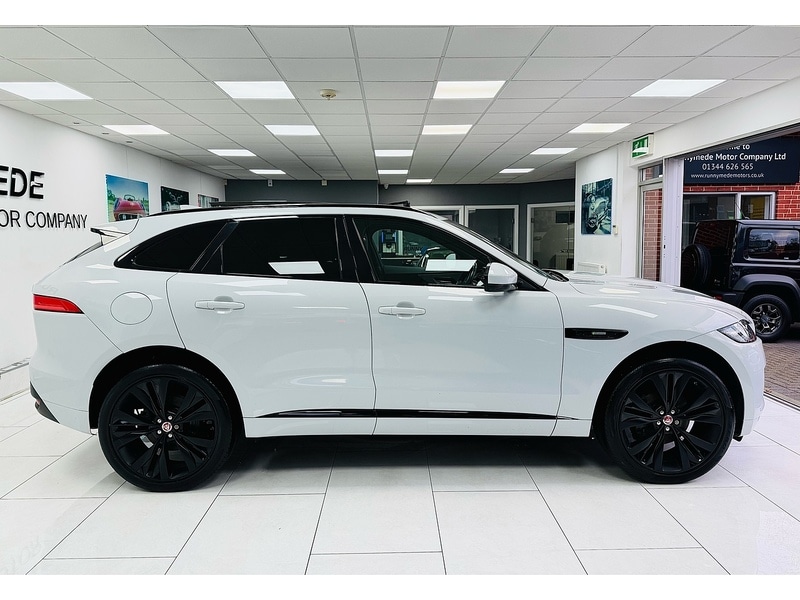 Used Jaguar F-Pace 2017 for sale - 76663659: Photo 8