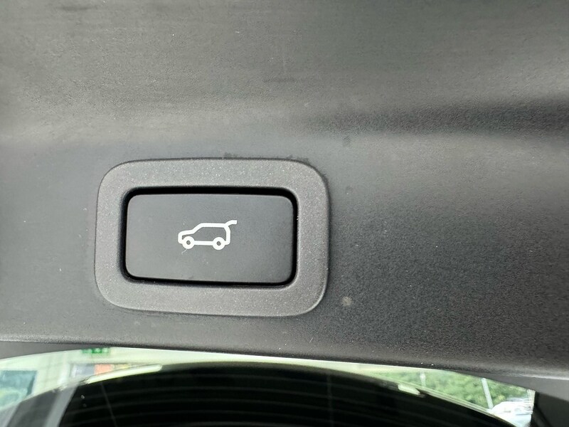 Used Jaguar F-Pace 2017 for sale - 76663659: Photo 86