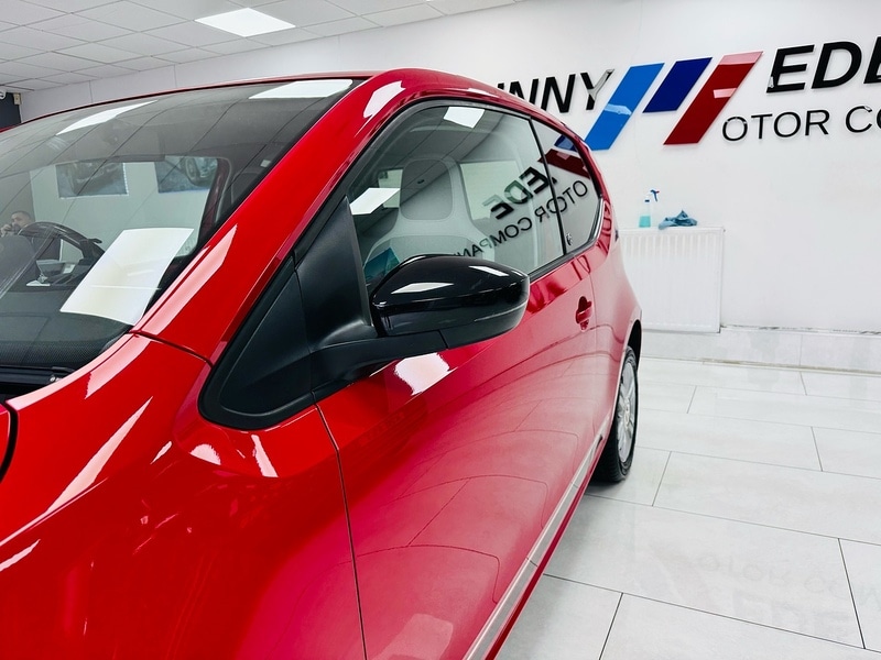 Used Volkswagen up! 2017 for sale - 76638642: Photo 12