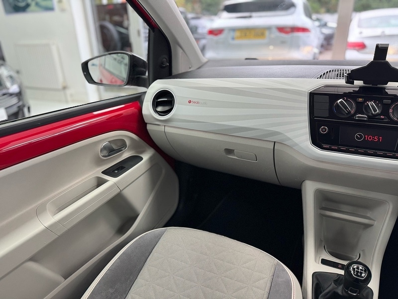 Used Volkswagen up! 2017 for sale - 76638642: Photo 19