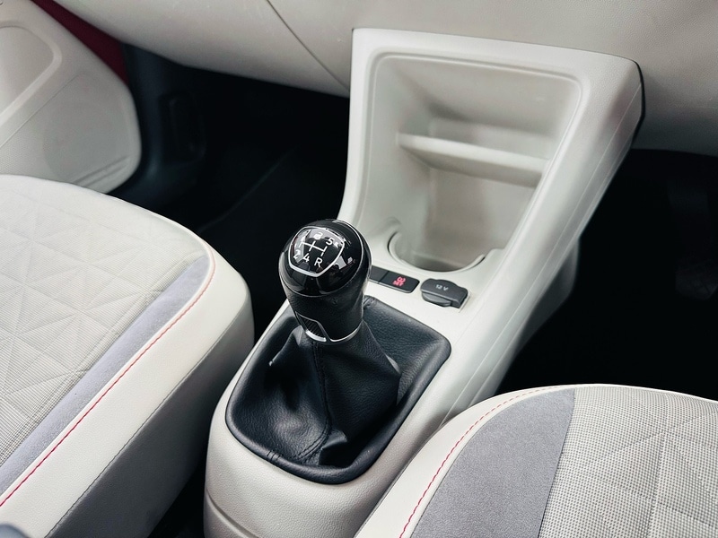 Used Volkswagen up! 2017 for sale - 76638642: Photo 31