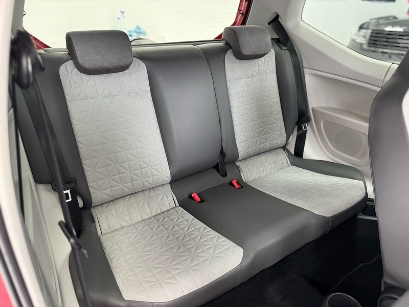 Used Volkswagen up! 2017 for sale - 76638642: Photo 39