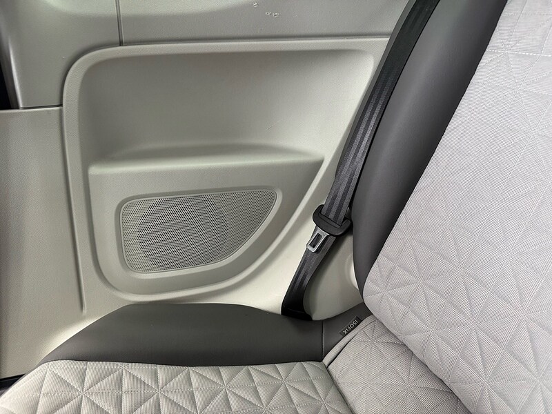 Used Volkswagen up! 2017 for sale - 76638642: Photo 41