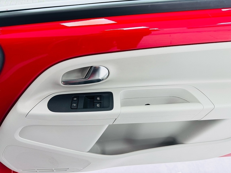 Used Volkswagen up! 2017 for sale - 76638642: Photo 44