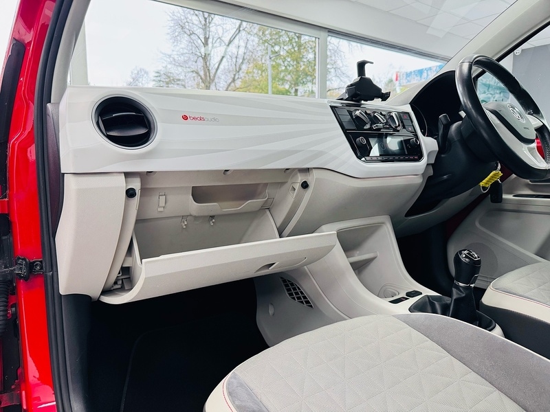 Used Volkswagen up! 2017 for sale - 76638642: Photo 48