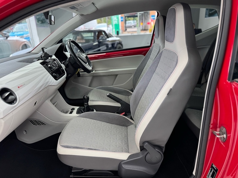 Used Volkswagen up! 2017 for sale - 76638642: Photo 49