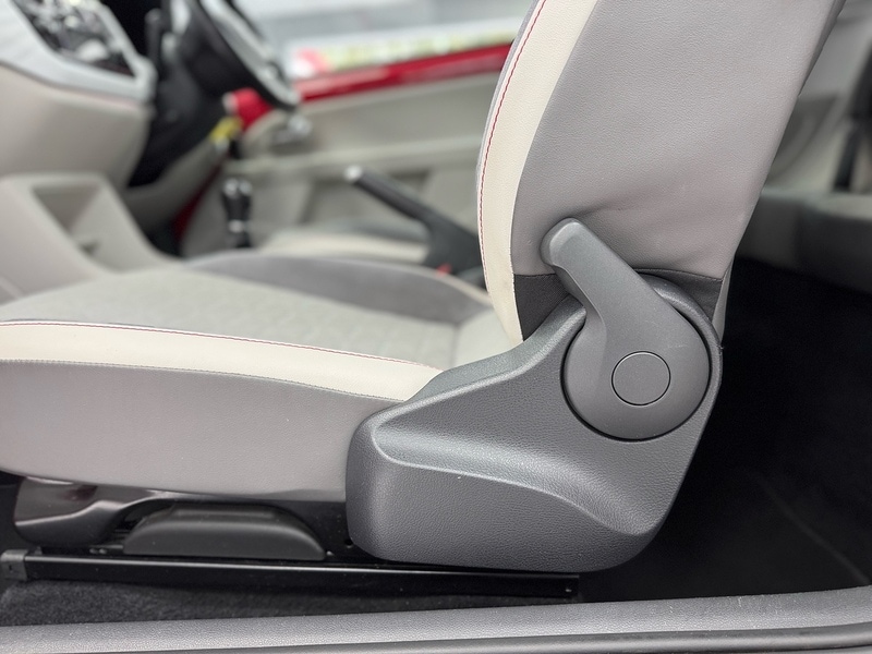 Used Volkswagen up! 2017 for sale - 76638642: Photo 50