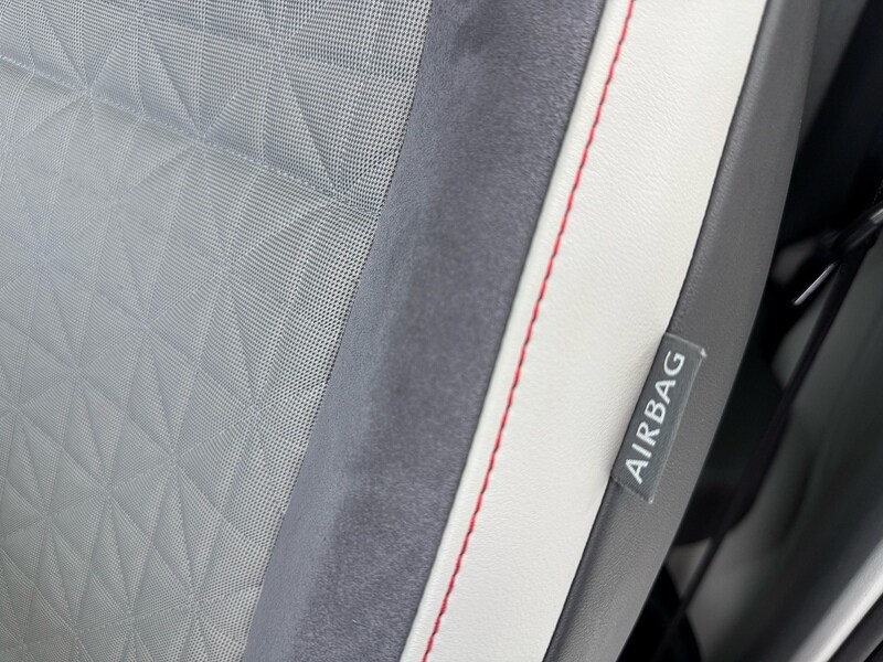 Used Volkswagen up! 2017 for sale - 76638642: Photo 52