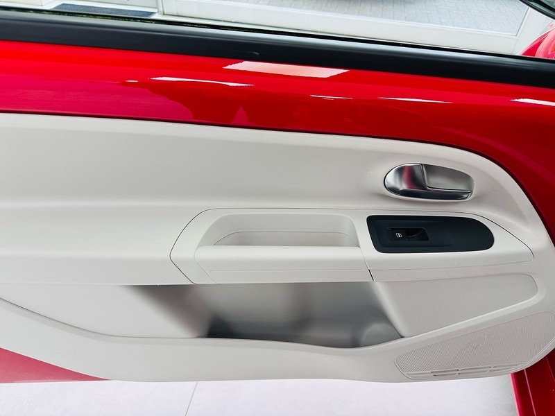 Used Volkswagen up! 2017 for sale - 76638642: Photo 58