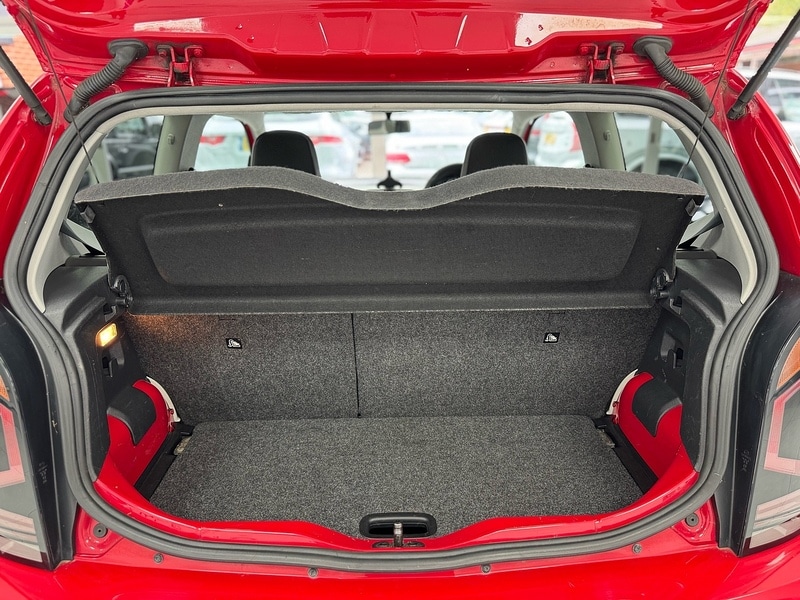 Used Volkswagen up! 2017 for sale - 76638642: Photo 61