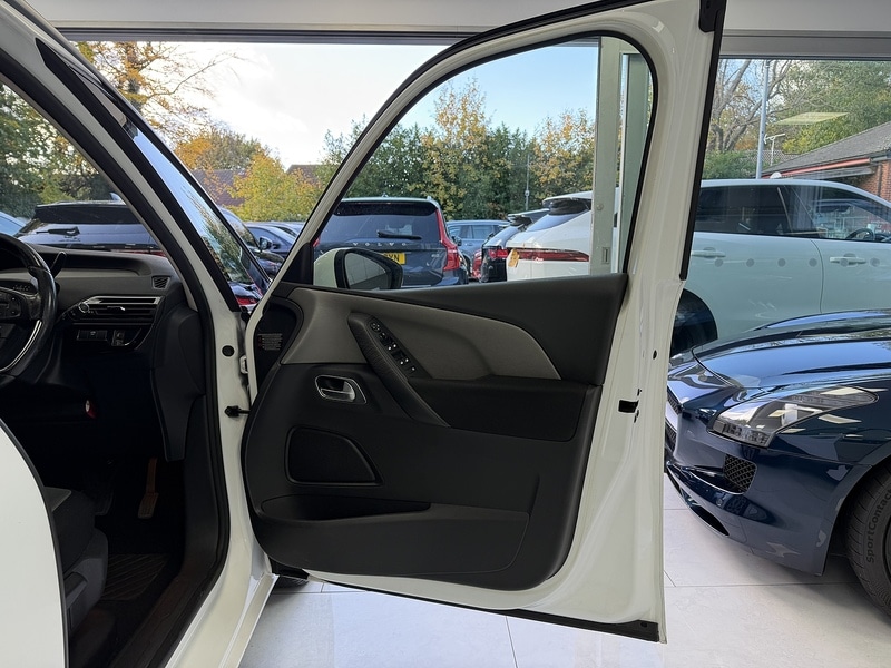 Used Citroen C4 Grand Picasso 2014 for sale - 76896543: Photo 27