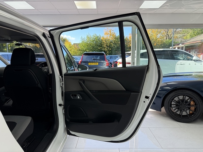 Used Citroen C4 Grand Picasso 2014 for sale - 76896543: Photo 38