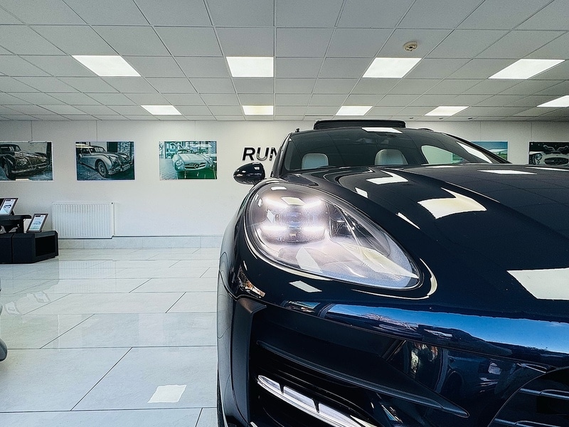 Used Porsche Macan 2020 for sale - 76919743: Photo 11