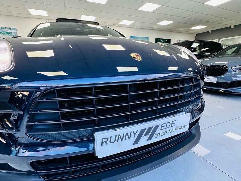 Used Porsche Macan 2020 for sale - 76919743: Photo 12
