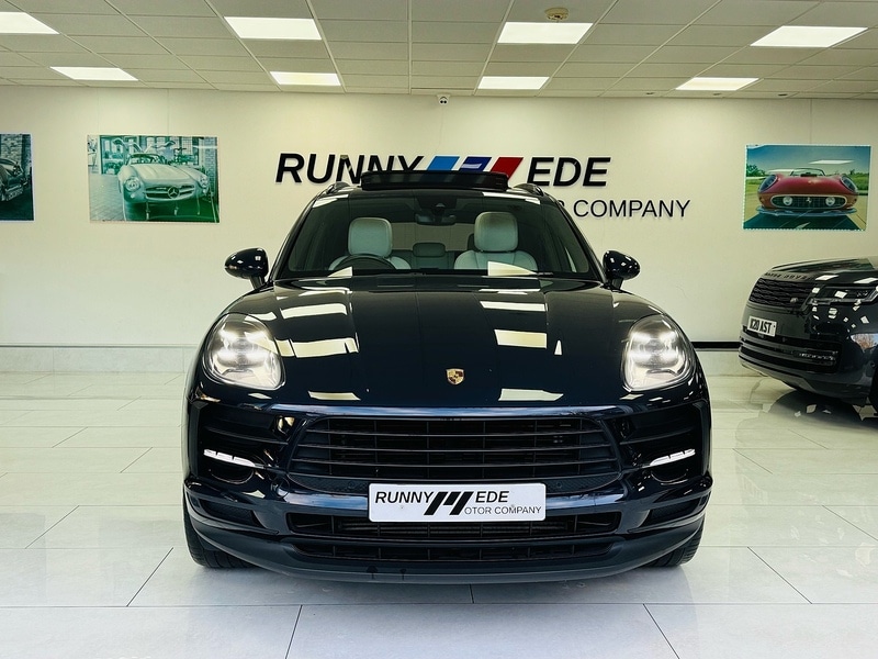 Used Porsche Macan 2020 for sale - 76919743: Photo 2