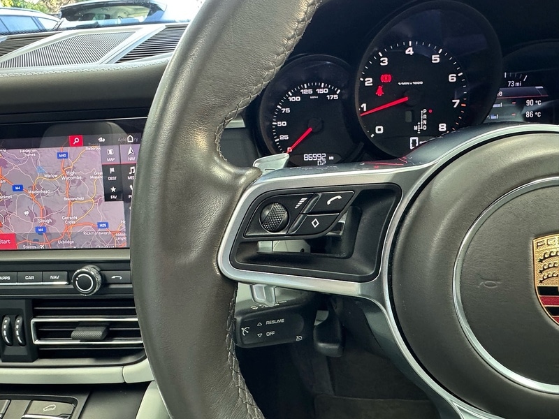 Used Porsche Macan 2020 for sale - 76919743: Photo 25