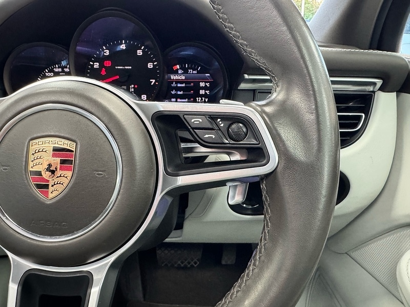 Used Porsche Macan 2020 for sale - 76919743: Photo 27