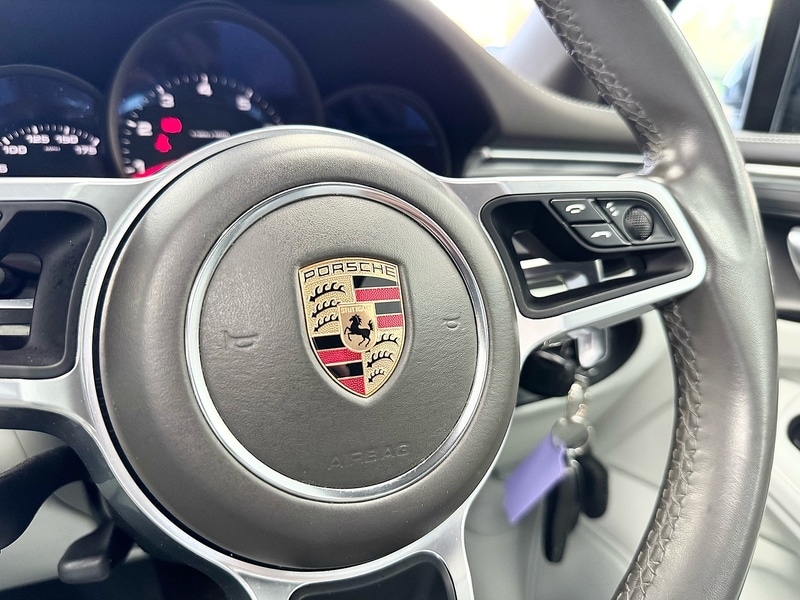 Used Porsche Macan 2020 for sale - 76919743: Photo 30