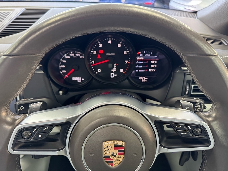 Used Porsche Macan 2020 for sale - 76919743: Photo 31