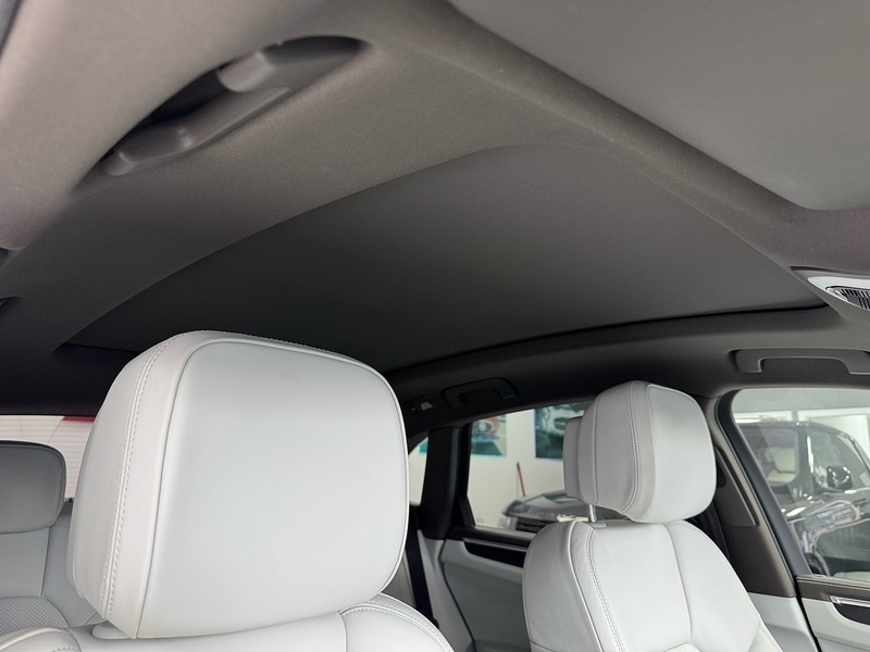 Used Porsche Macan 2020 for sale - 76919743: Photo 54