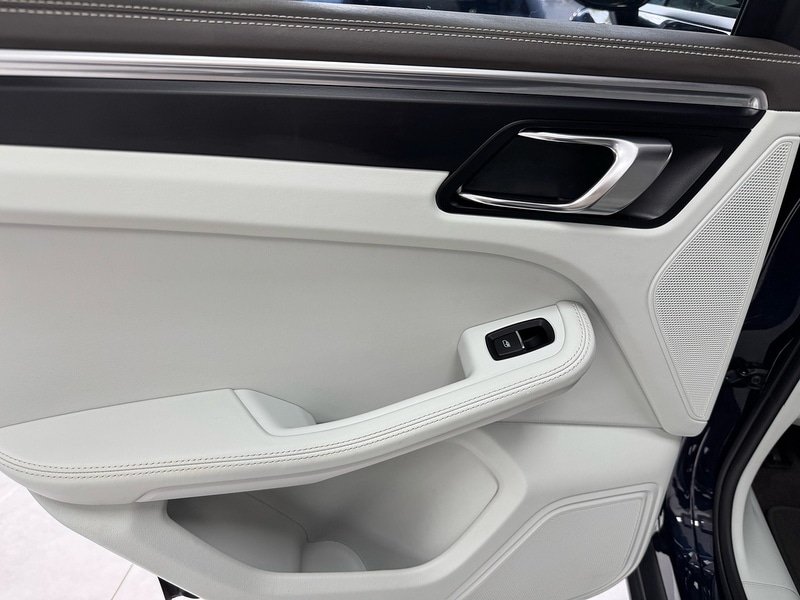 Used Porsche Macan 2020 for sale - 76919743: Photo 70