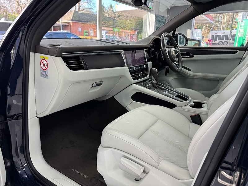 Used Porsche Macan 2020 for sale - 76919743: Photo 71